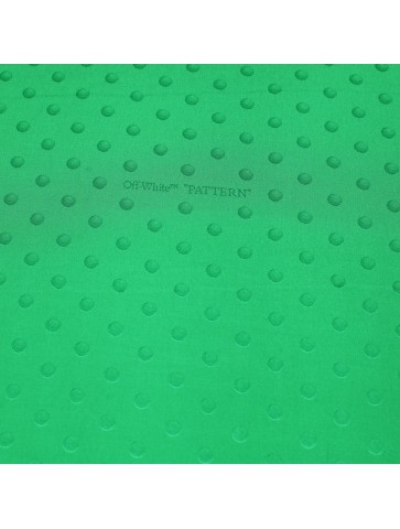 Cremeweißer Stoff mit...